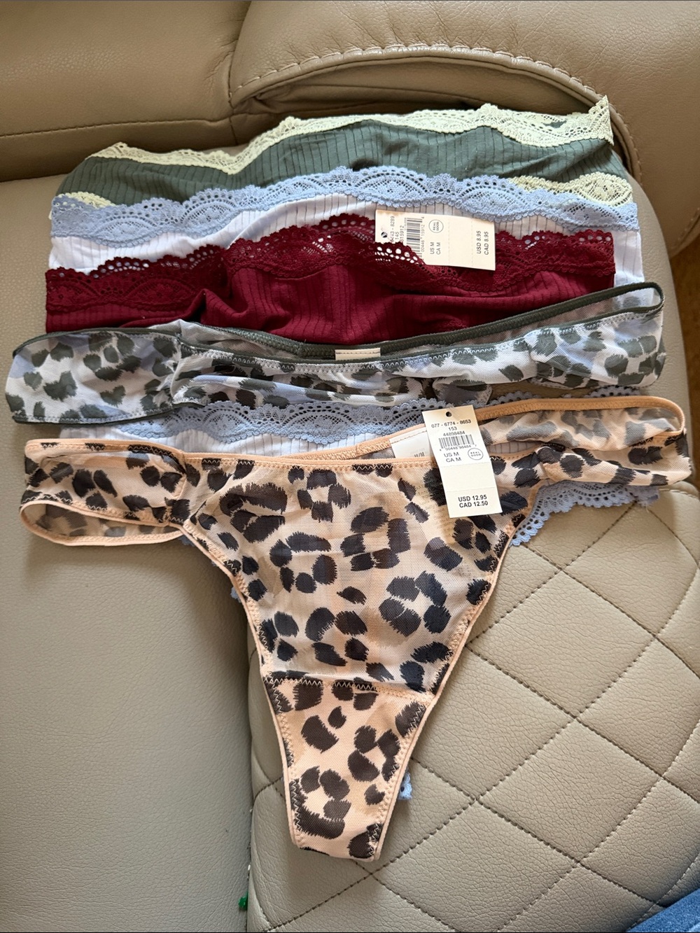 Women' Lace-Trim Thongs - Assorted Colors